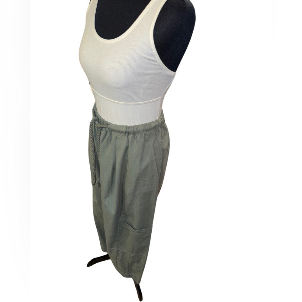 BUCKETLIST Army Green Oversized Capris - women's small medium large